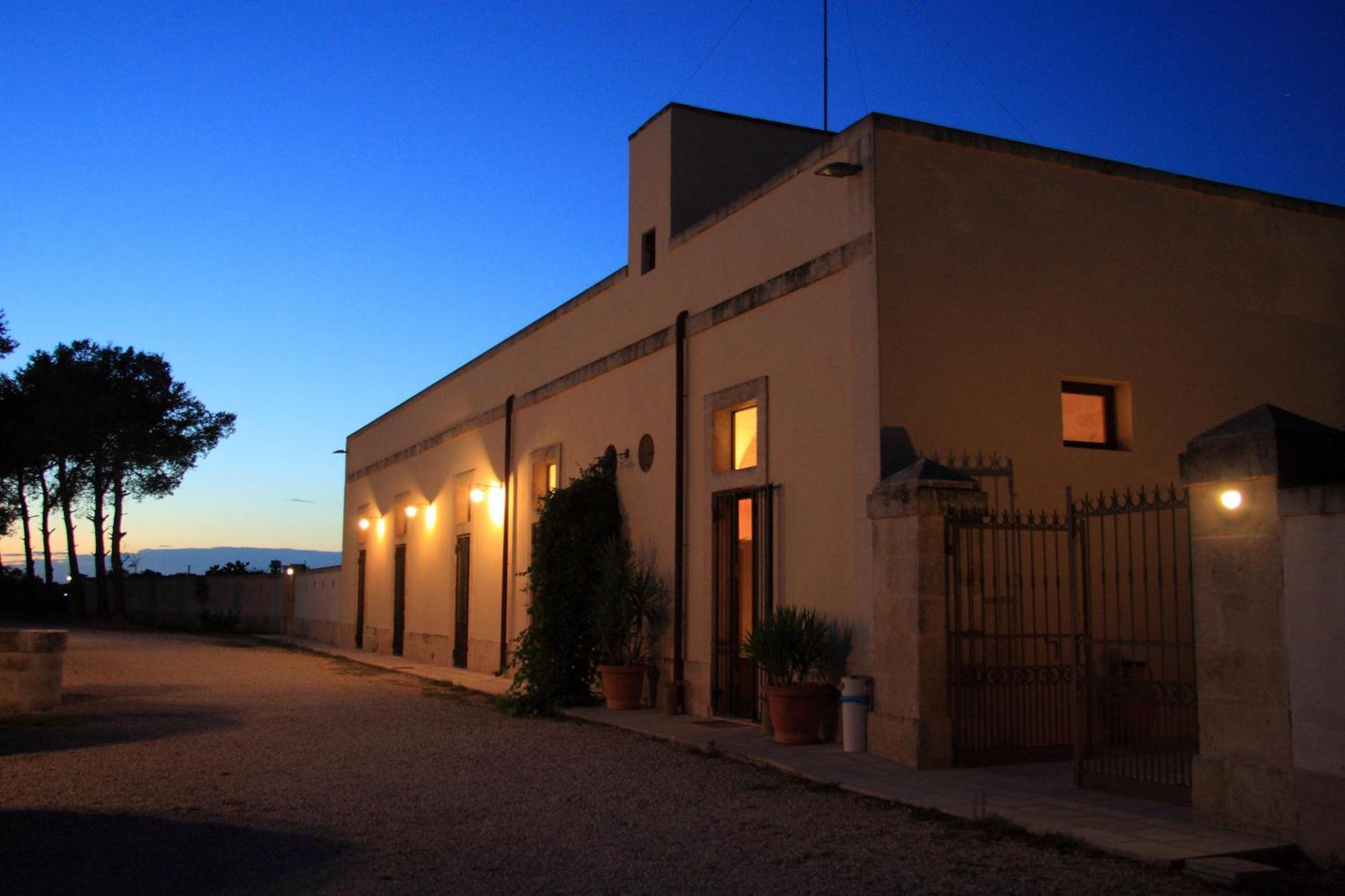 Masseria Li Campi Каваллино-ди-Лечче Экстерьер фото