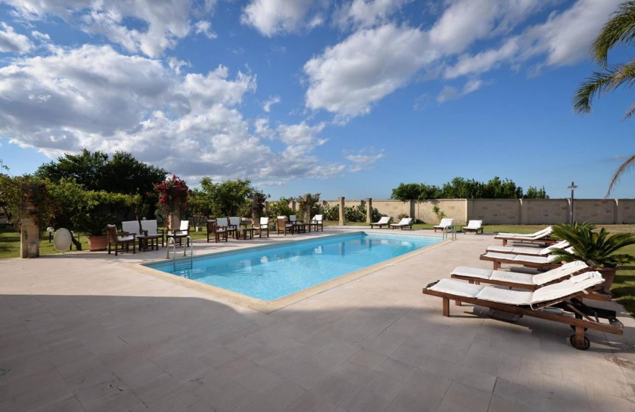 Masseria Li Campi Каваллино-ди-Лечче Экстерьер фото