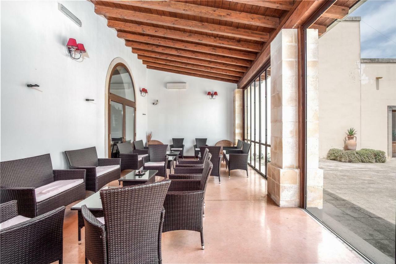 Masseria Li Campi Каваллино-ди-Лечче Экстерьер фото